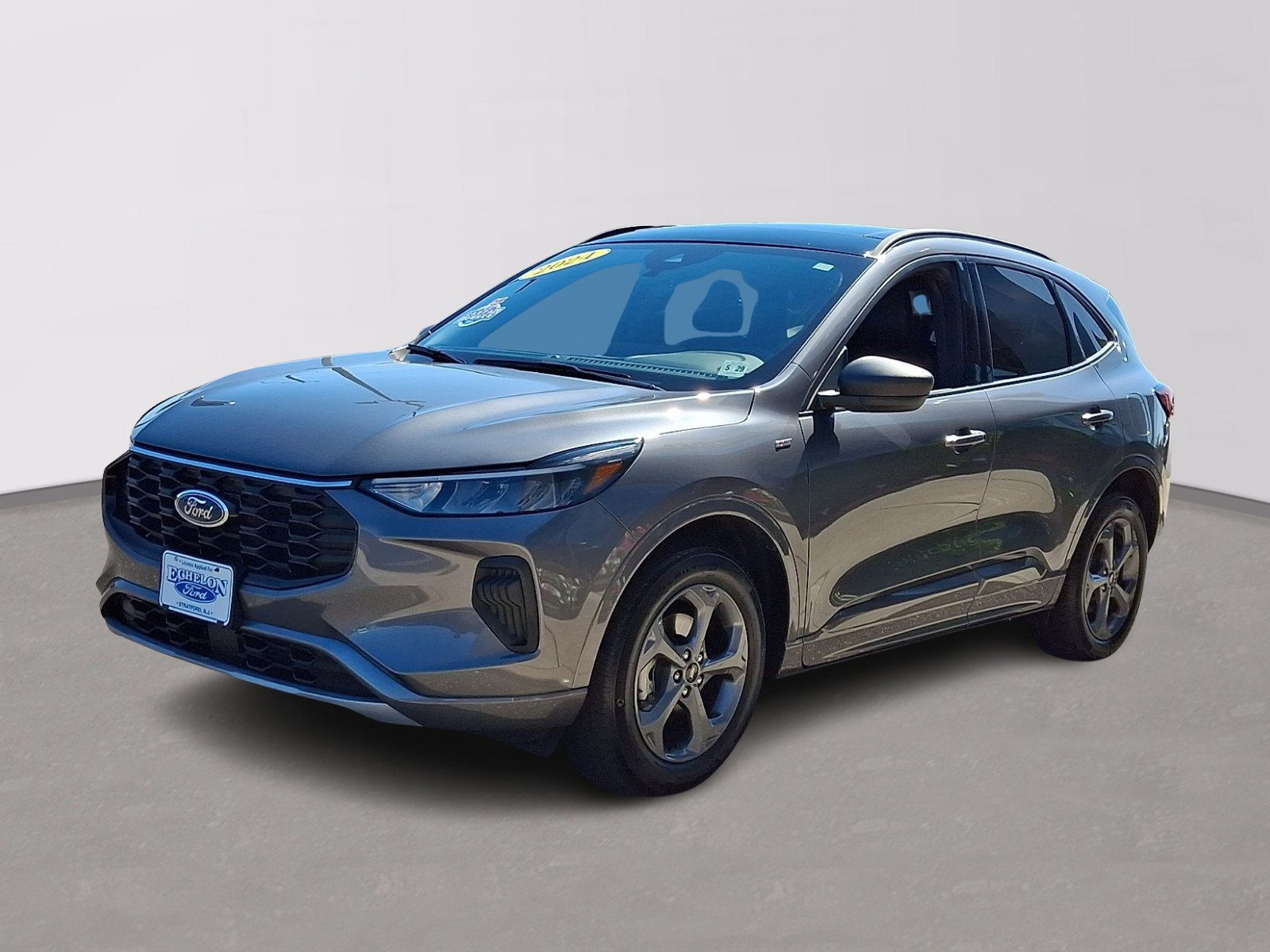 Certified 2024 Ford Escape ST-Line w/ Tech Pack #1 AWD/4WD image 3