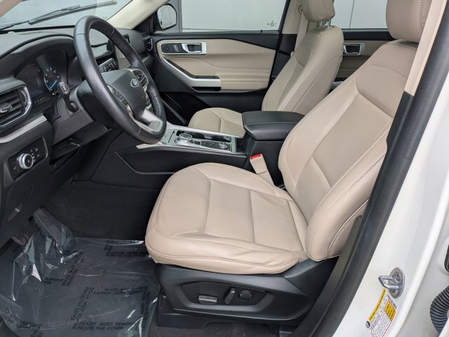 Certified 2023 Ford Explorer XLT w/ Equipment Group 202A AWD/4WD image 15