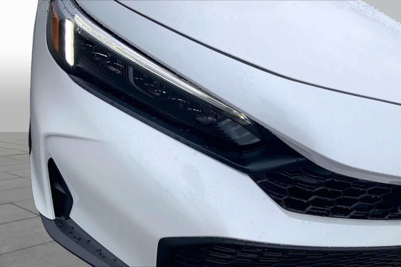 Used 2025 Honda Civic Sport image 28