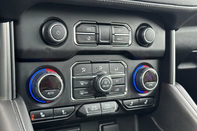 Used 2022 Chevrolet Tahoe Z71 w/ Luxury Package image 18