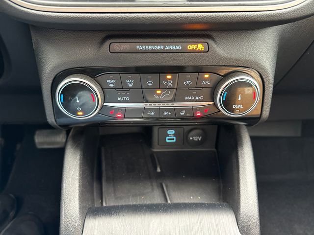 Certified 2022 Ford Escape SEL w/ Technology Package FWD image 12