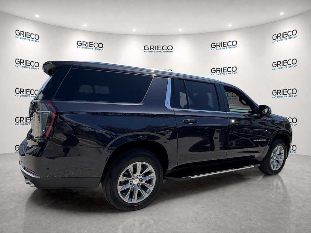 Used 2026 Chevrolet Suburban Premier RWD image 7