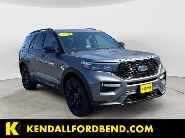 Certified 2023 Ford Explorer ST w/ Equipment Group 401A AWD/4WD image 3
