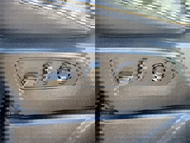 Used 2024 GMC Yukon AT4 w/ Technology Package image 29