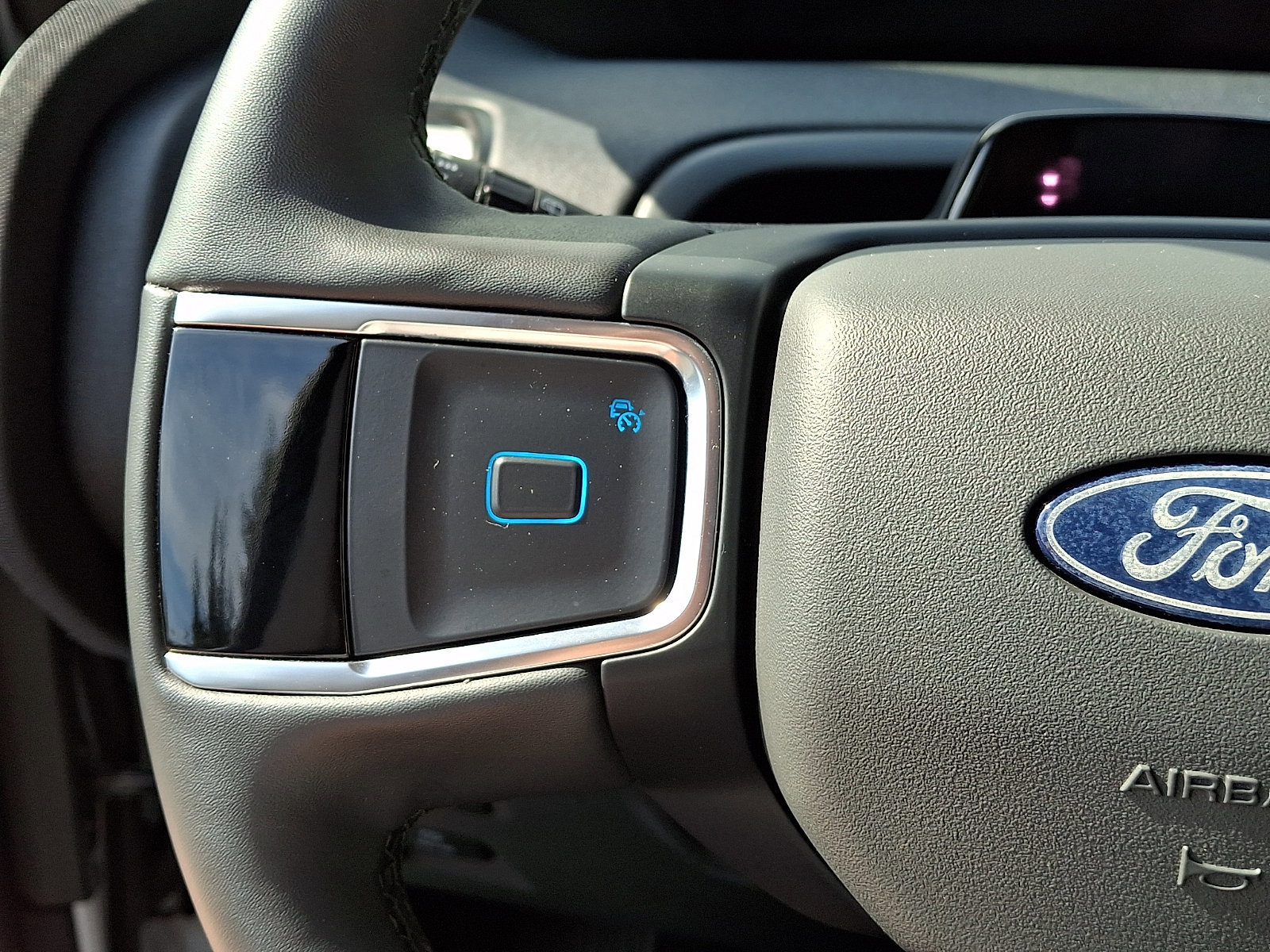 Certified 2025 Ford Expedition Max Active AWD/4WD image 24