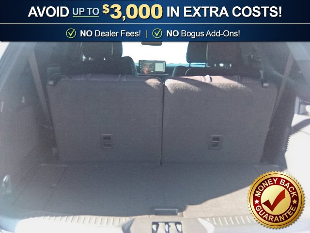 Certified 2025 Ford Explorer Platinum w/ Ultimate Package AWD/4WD image 24