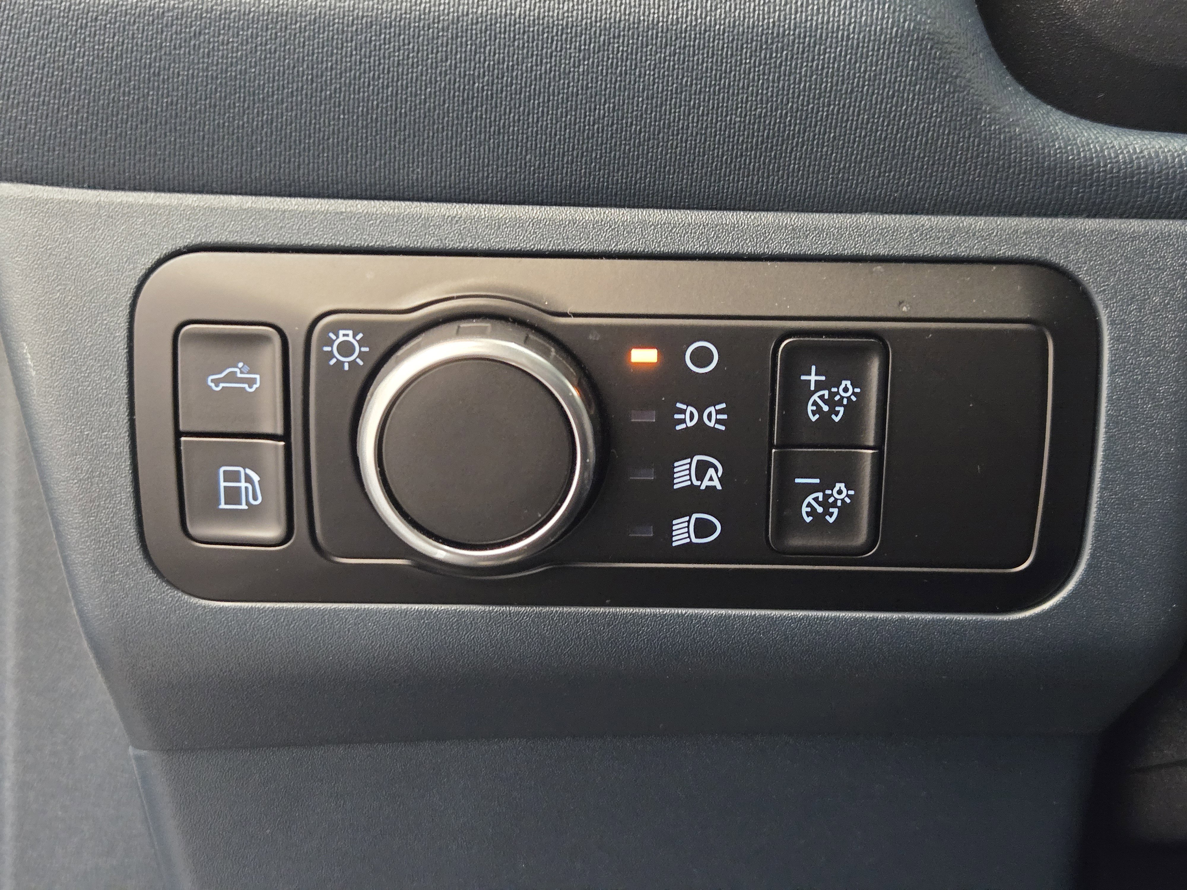 Certified 2025 Ford Maverick XLT w/ XLT Luxury Package FWD image 23