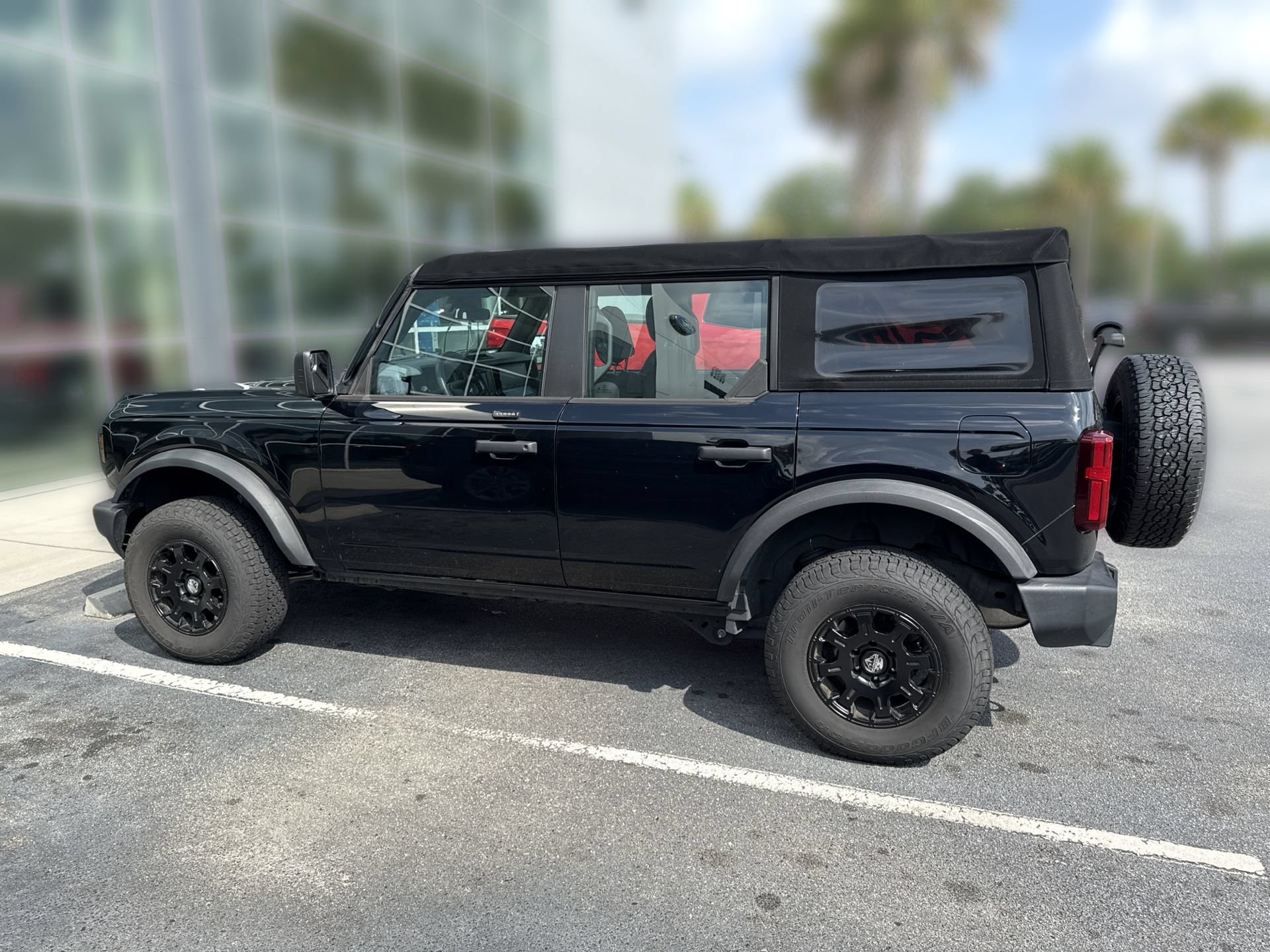 Certified 2022 Ford Bronco 4-Door AWD/4WD image 8