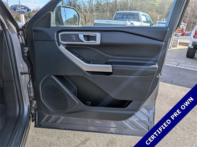 Certified 2022 Ford Explorer XLT w/ Class IV Trailer Tow Package image 31