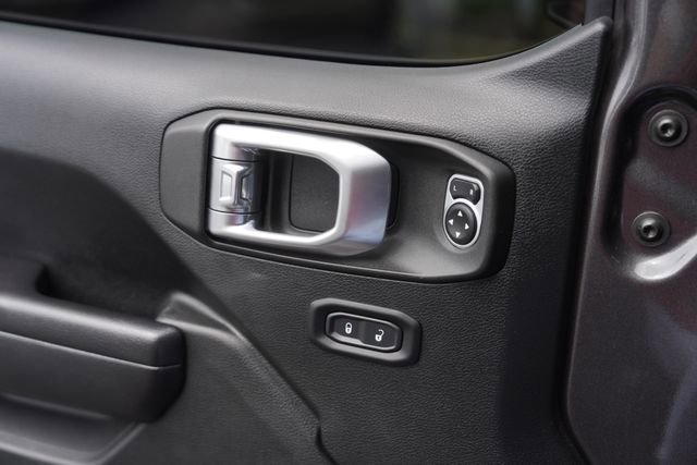 Used 2020 Jeep Wrangler Unlimited Sport AWD/4WD image 29