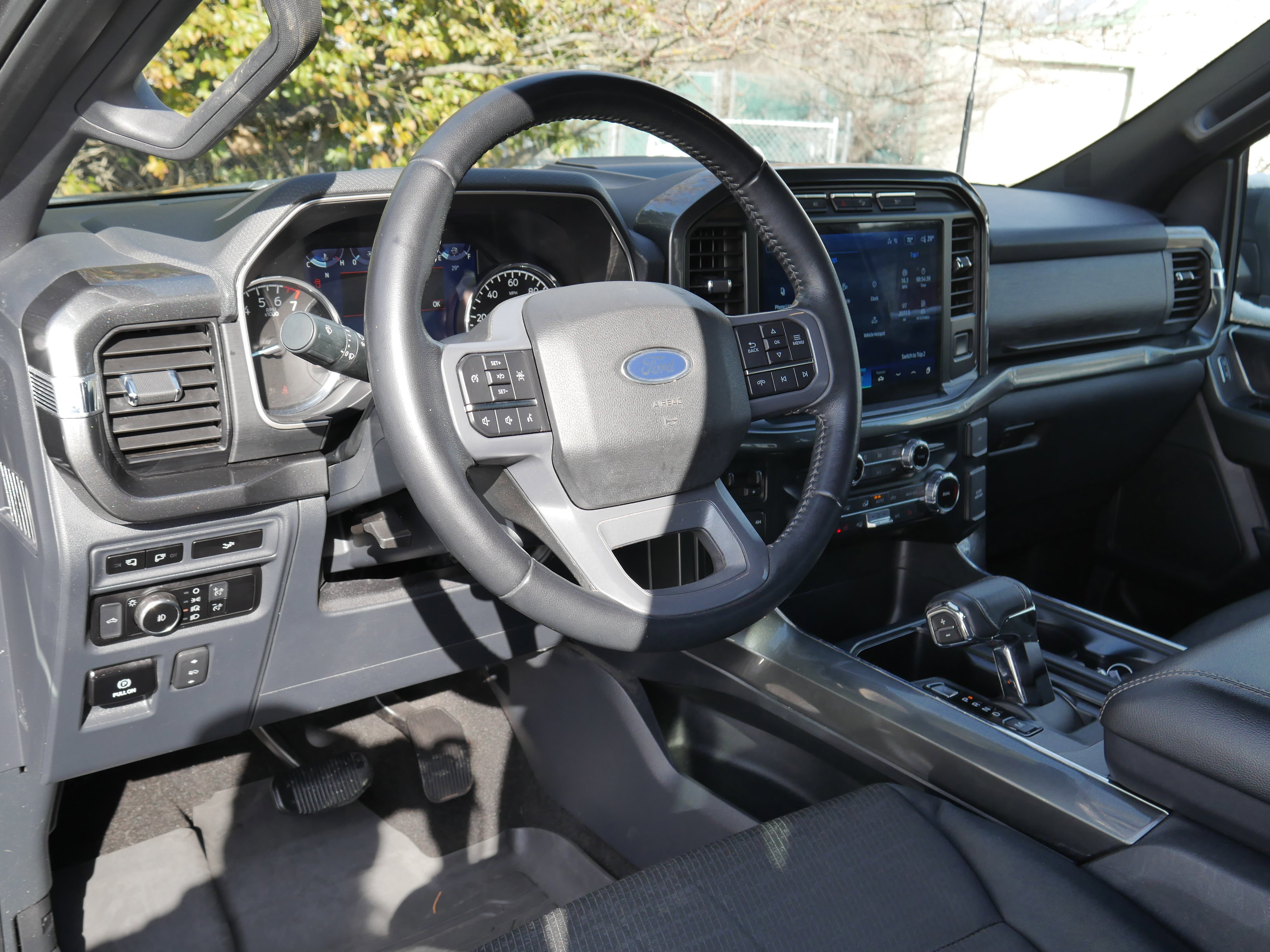 Certified 2022 Ford F150 XLT w/ Equipment Group 302A High image 10