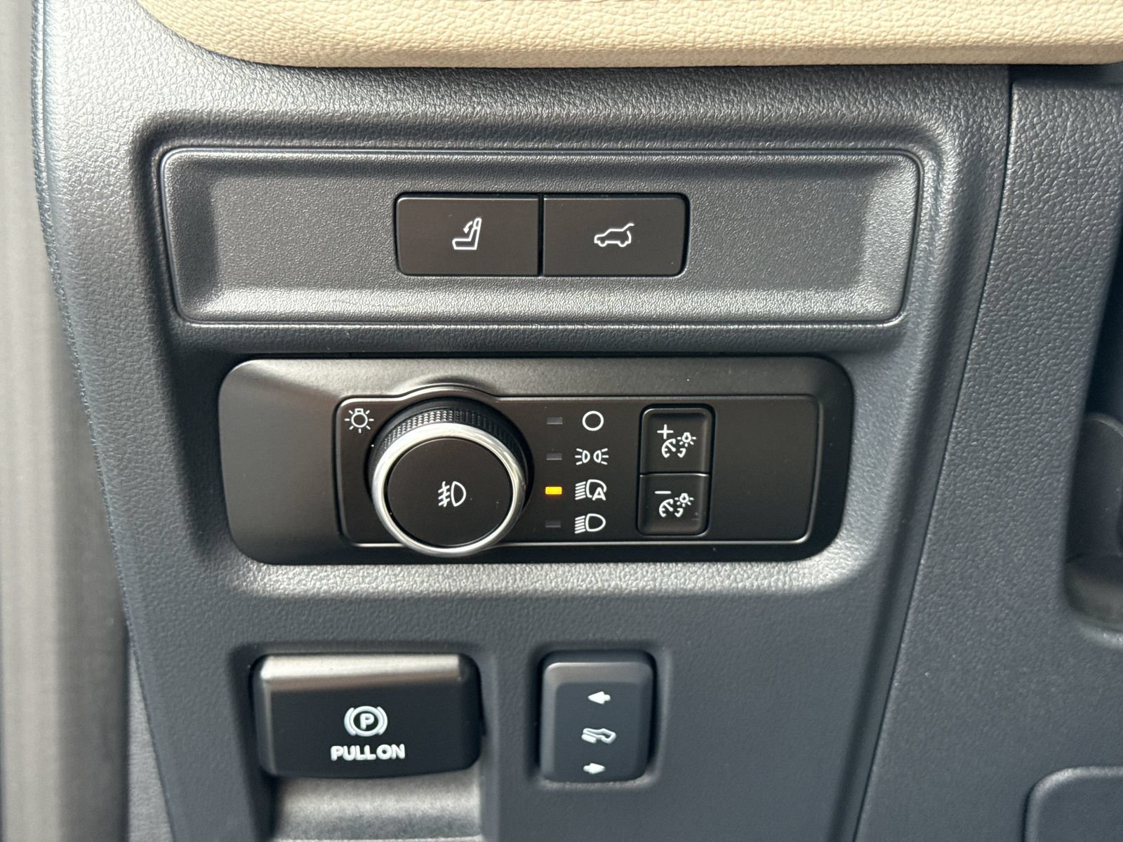 Certified 2024 Ford Expedition Max Limited RWD image 33