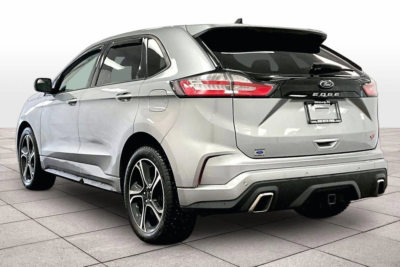 Certified 2022 Ford Edge ST image 10