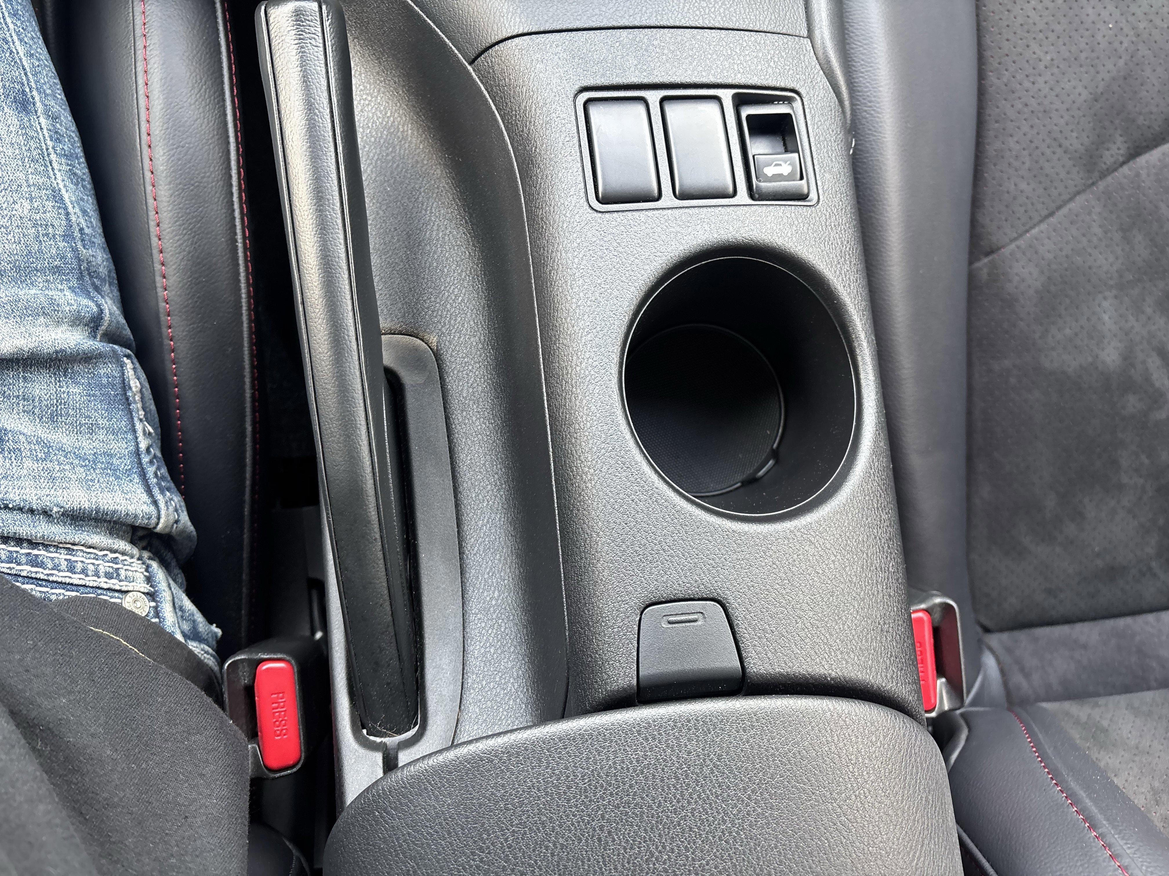 Used 2024 Nissan Z NISMO w/ Floor Mat Package image 29