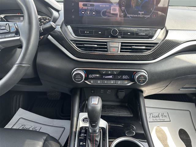 Used 2024 Nissan Altima 2.0 SR FWD image 24