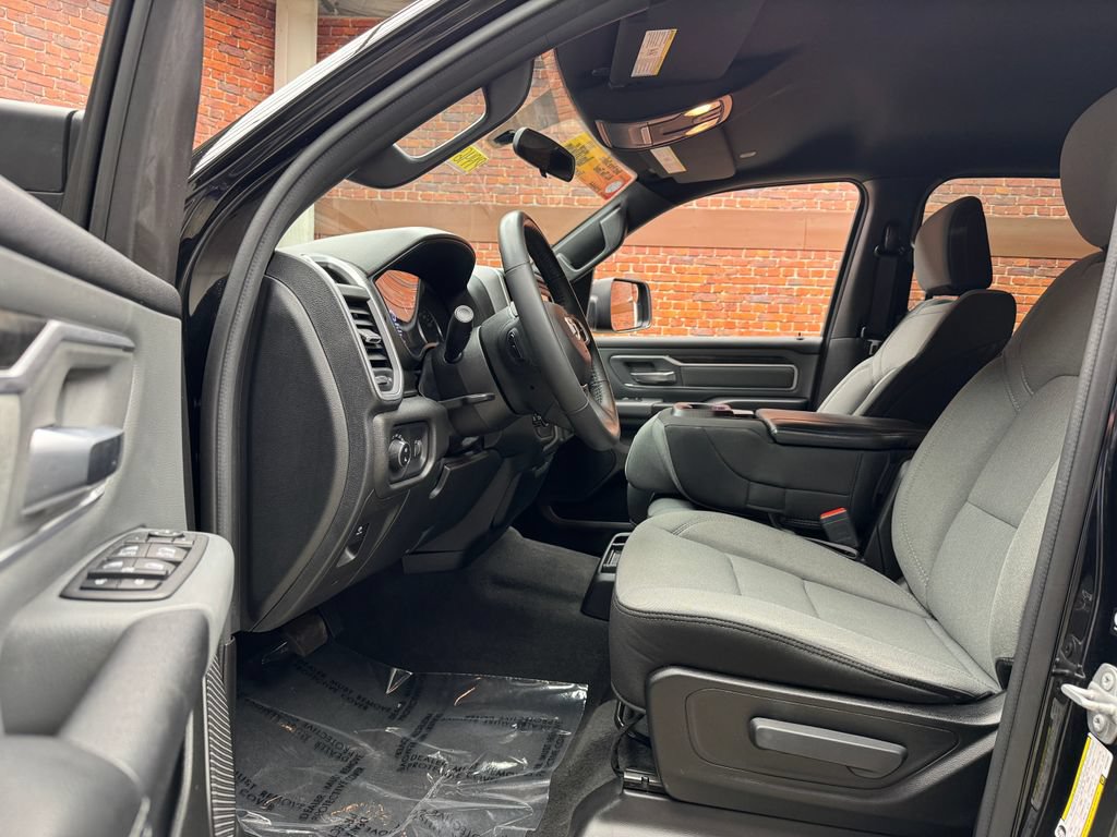 Used 2022 RAM 1500 Big Horn AWD/4WD image 21