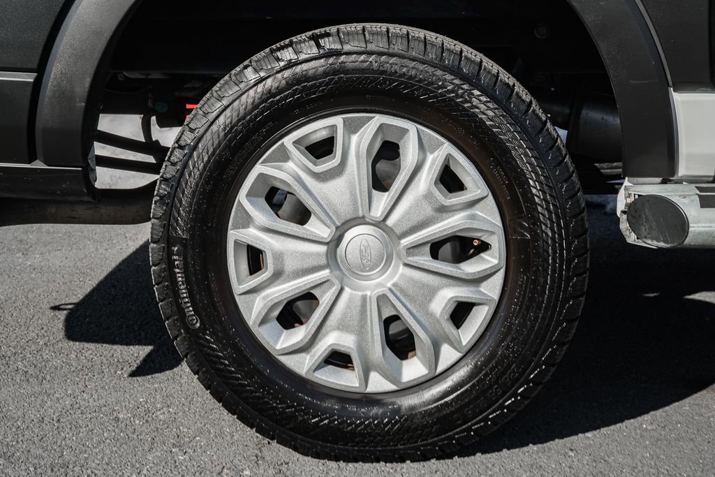 Certified 2024 Ford Transit 250 Low Roof w/ Exterior Upgrade Package image 23