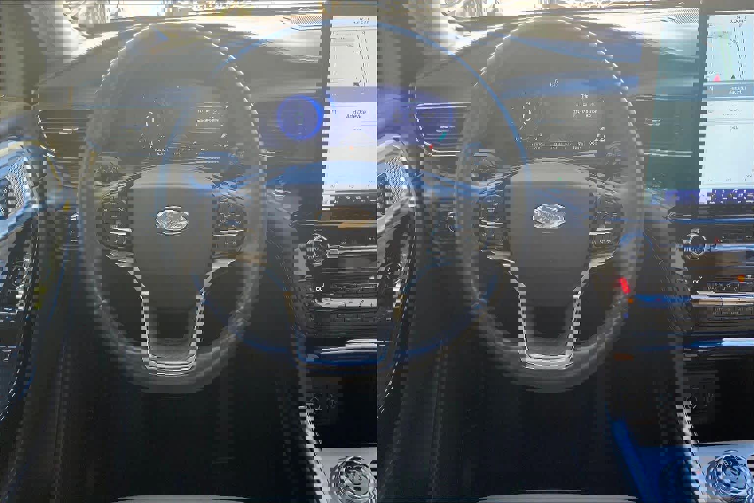 Certified 2021 Ford Explorer Platinum w/ Equipment Group 601A image 7