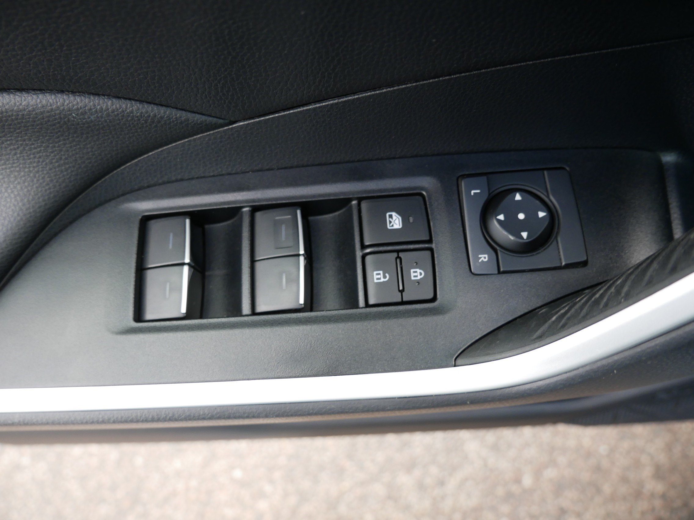 Used 2024 Toyota RAV4 XLE Premium w/ Weather Package AWD/4WD image 20