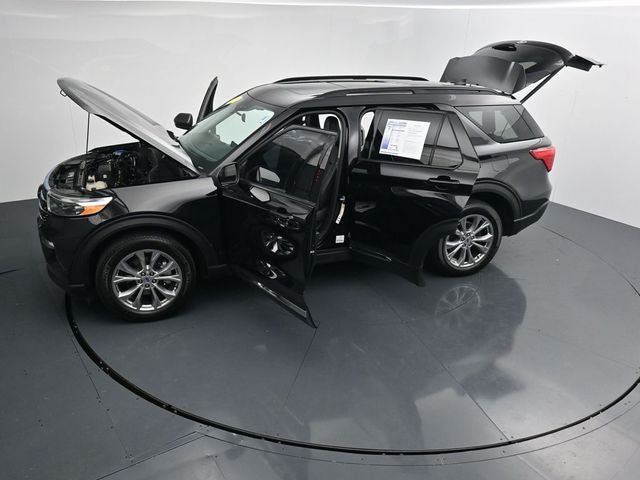 Certified 2023 Ford Explorer XLT w/ Equipment Group 202A AWD/4WD image 41