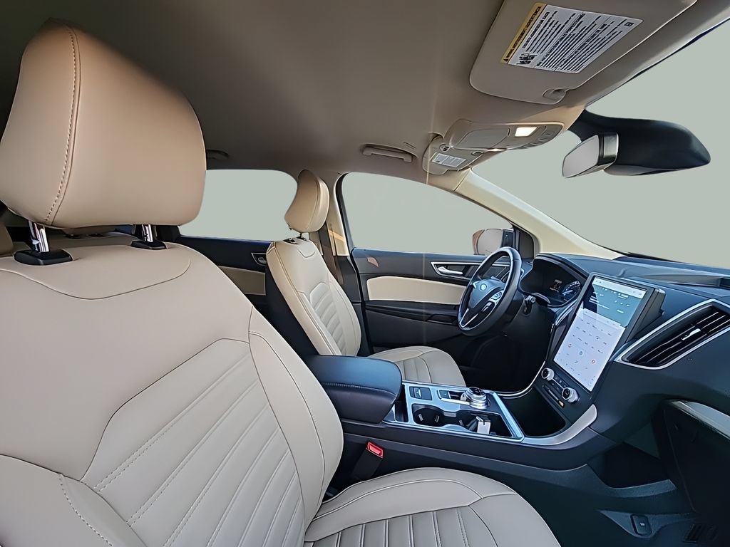 Certified 2024 Ford Edge SEL w/ Convenience Package AWD/4WD image 18