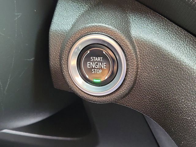 Used 2023 Chevrolet TrailBlazer RS w/ Sun and Liftgate Package image 17