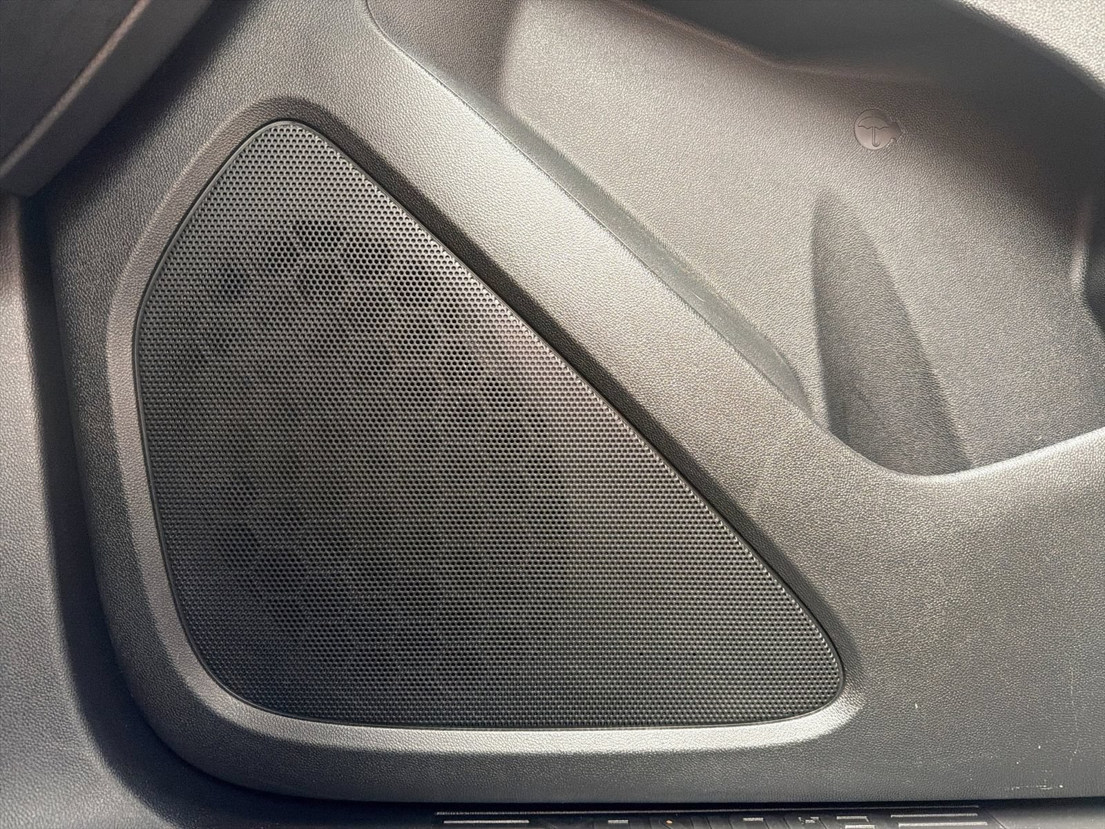 Used 2023 Chevrolet Equinox RS w/ LPO, Floor Liner Package AWD/4WD image 34