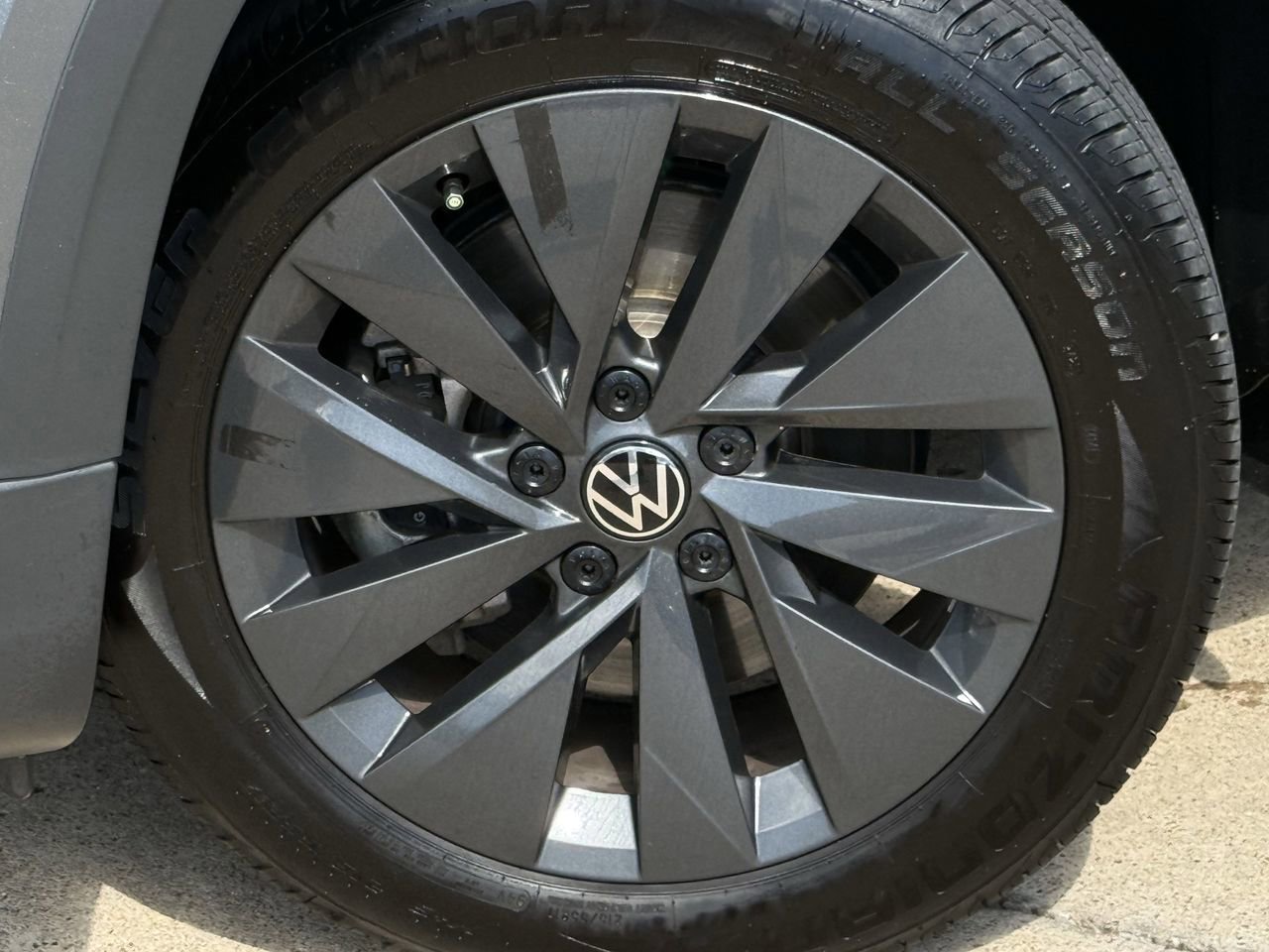 Used 2024 Volkswagen Taos S FWD image 8