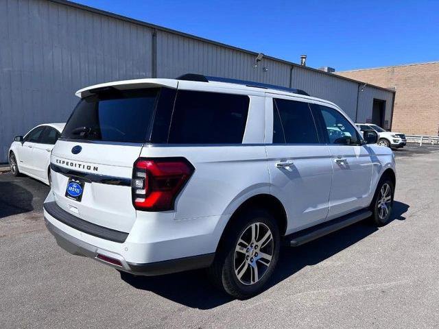 Certified 2024 Ford Expedition Limited image 3