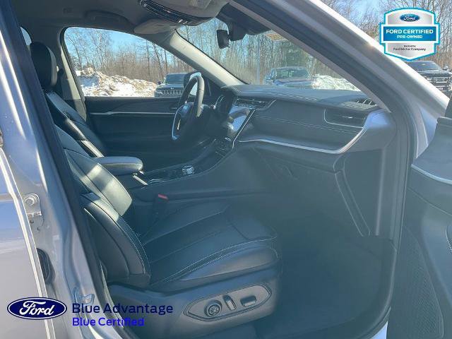 Used 2023 Jeep Grand Cherokee Limited image 26