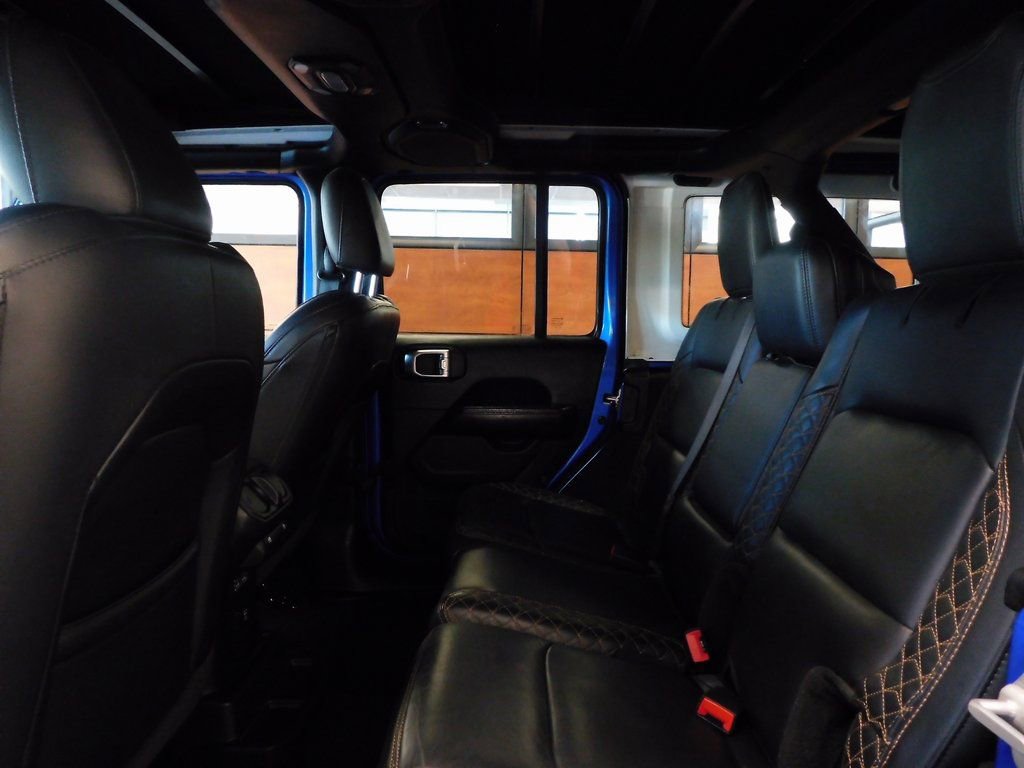 Used 2022 Jeep Wrangler Unlimited Sahara image 33