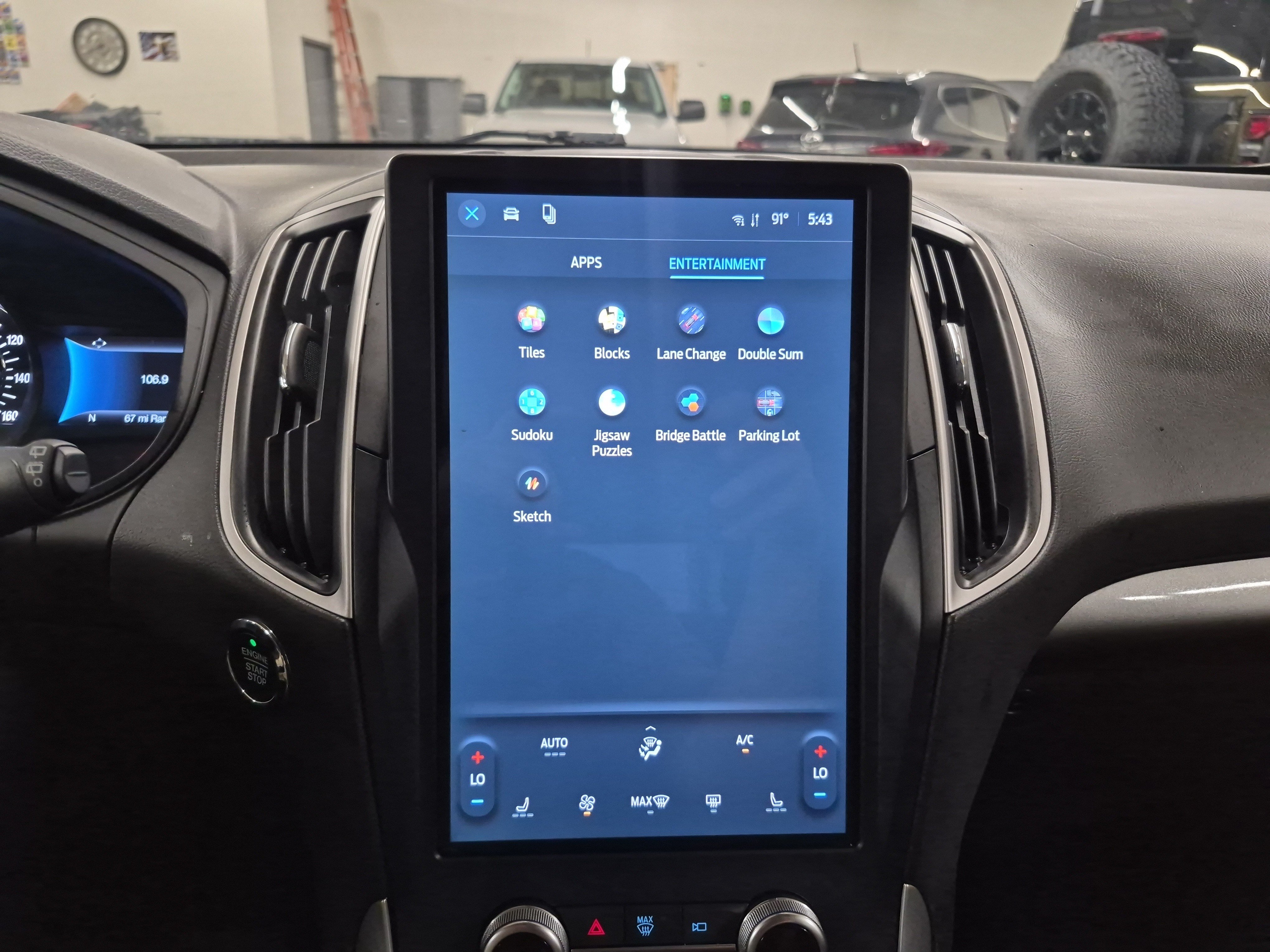 Certified 2024 Ford Edge SEL AWD/4WD image 33