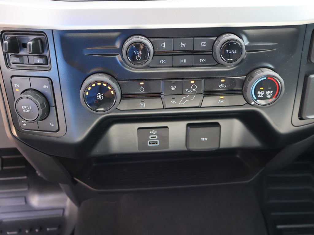 Certified 2024 Ford F250 XL w/ STX Appearance Package AWD/4WD image 29
