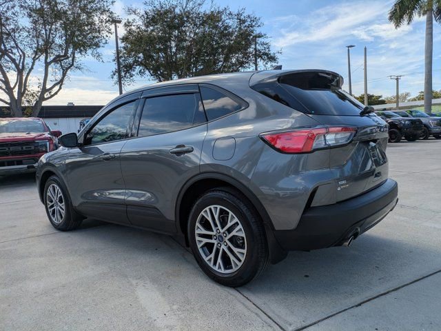 Certified 2022 Ford Escape SE w/ SE Sport Appearance Package image 2