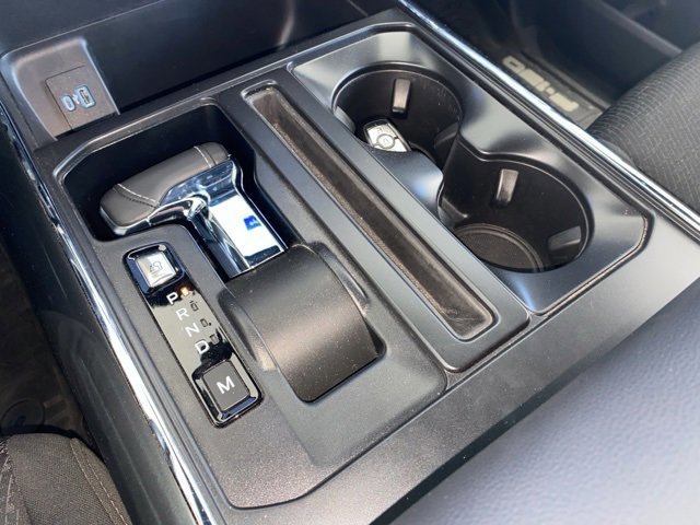 Certified 2022 Ford F150 XLT w/ Equipment Group 302A High image 15