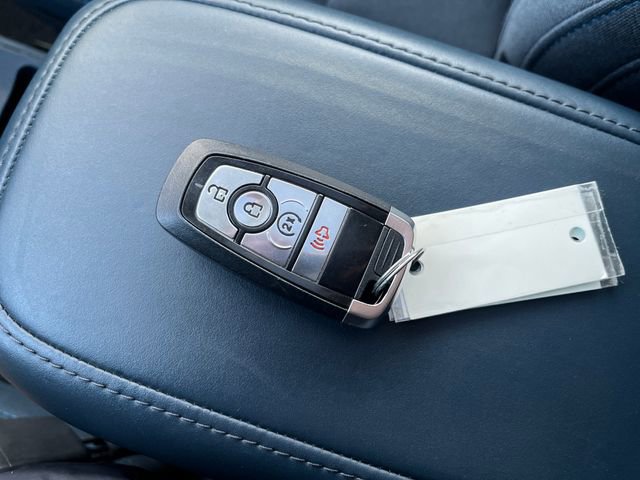 Certified 2025 Ford Maverick XLT w/ XLT Luxury Package image 26