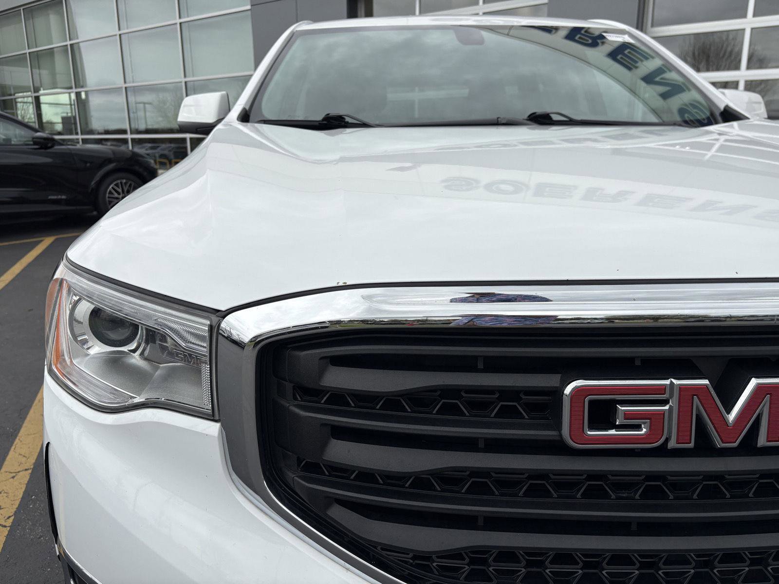 Used 2019 GMC Acadia SLE FWD image 26