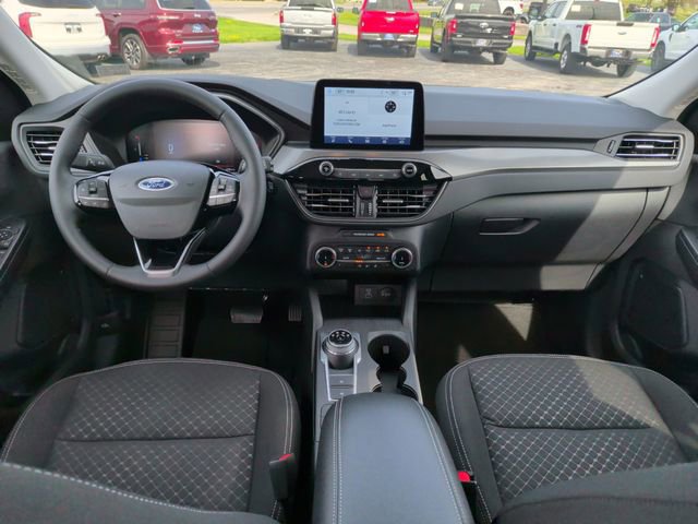 Certified 2023 Ford Escape Active AWD/4WD image 9