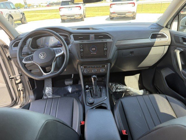 Used 2024 Volkswagen Tiguan Wolfsburg Edition AWD/4WD image 29