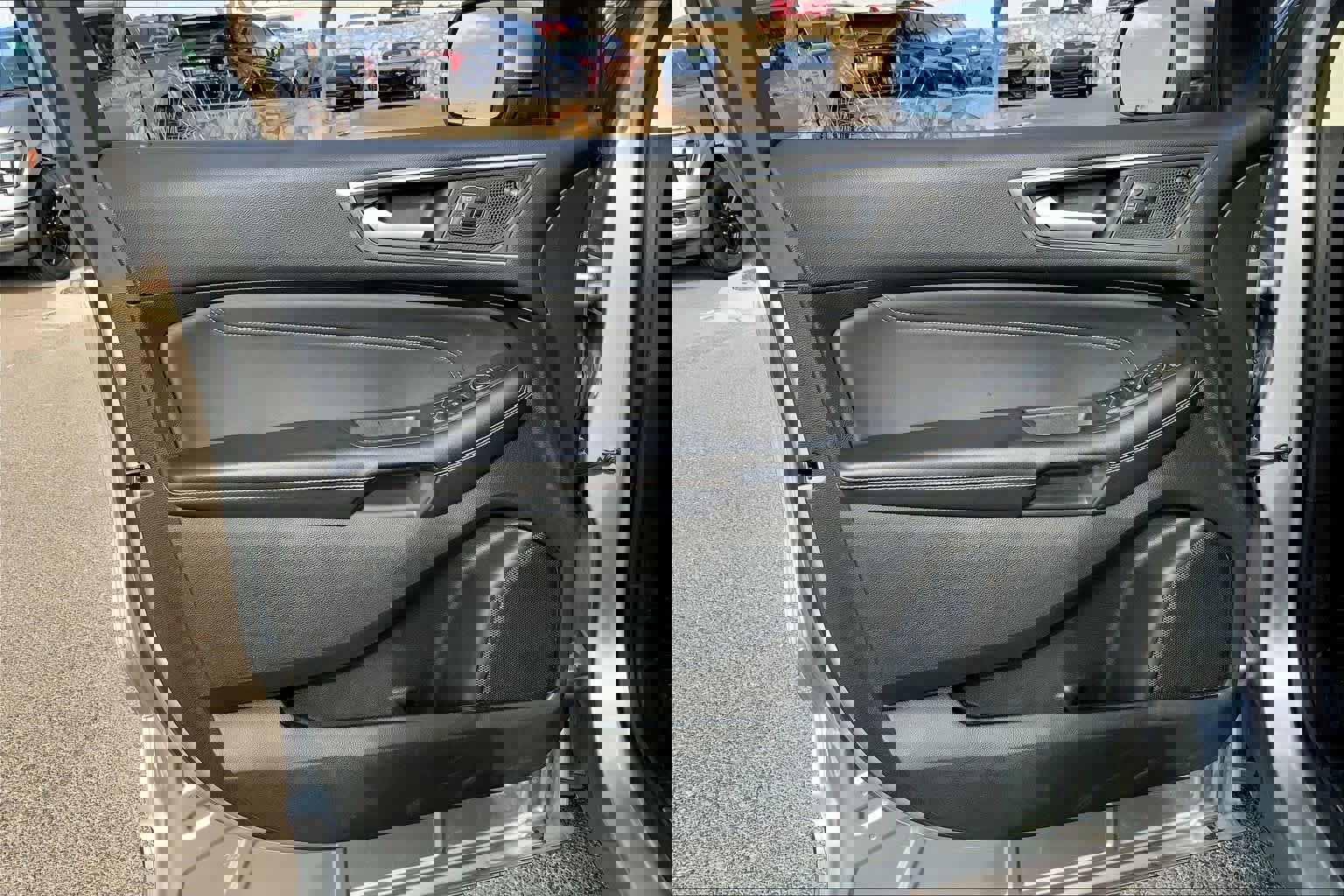 Certified 2024 Ford Edge Titanium image 21