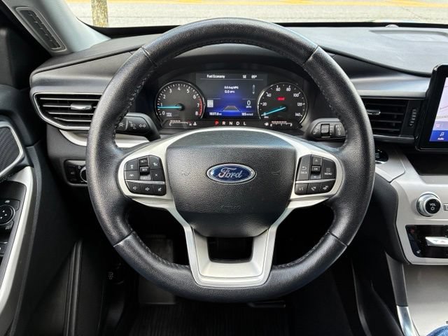 Certified 2023 Ford Explorer XLT w/ Equipment Group 202A AWD/4WD image 18
