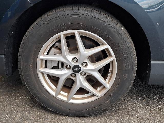 Certified 2024 Ford Edge SEL w/ Convenience Package AWD/4WD image 4