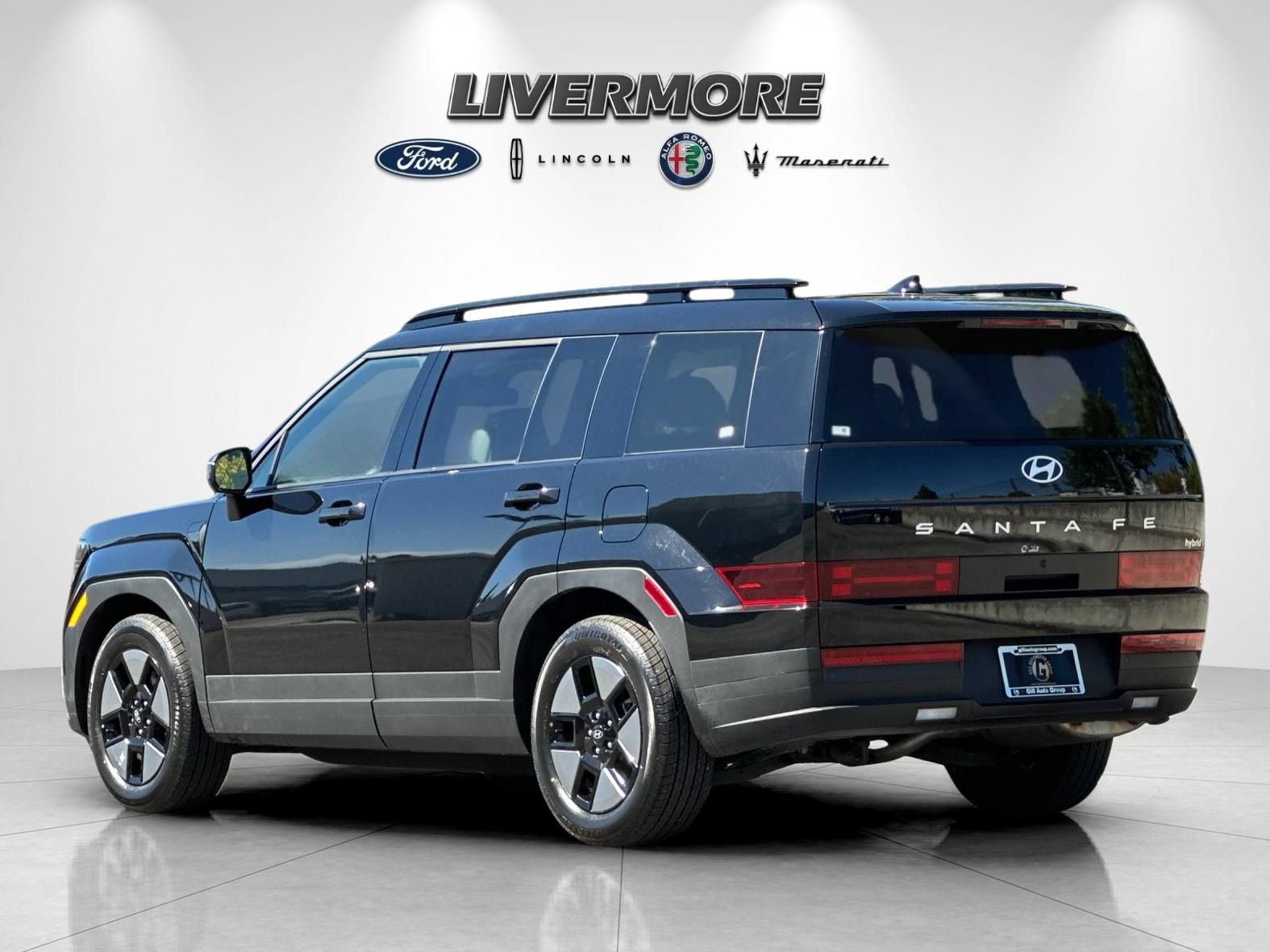Used 2025 Hyundai Santa Fe SEL FWD image 5