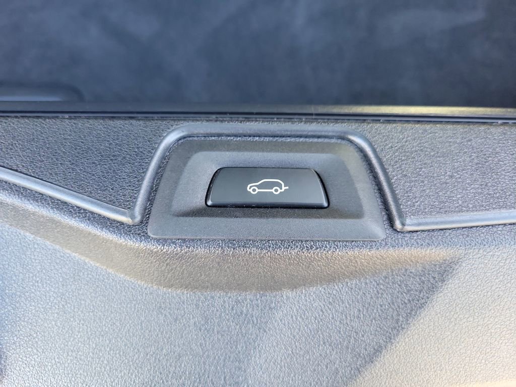 Used 2021 BMW X5 M50i w/ Executive Package image 12