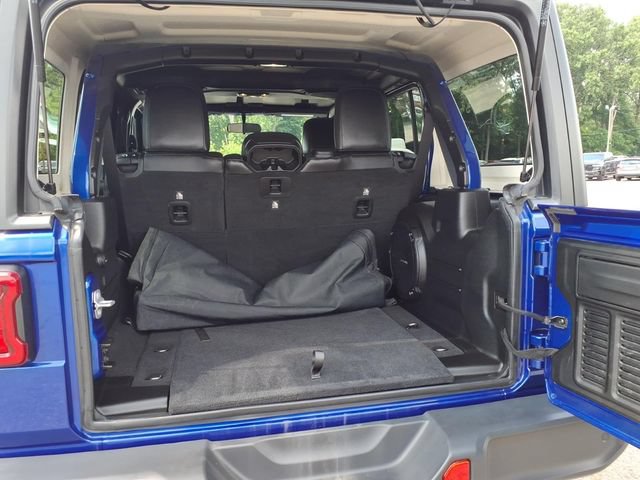 Used 2019 Jeep Wrangler Unlimited Sahara w/ Safety Group AWD/4WD image 8