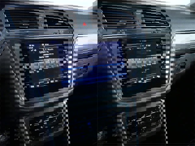 Used 2022 Volkswagen Tiguan SE image 18