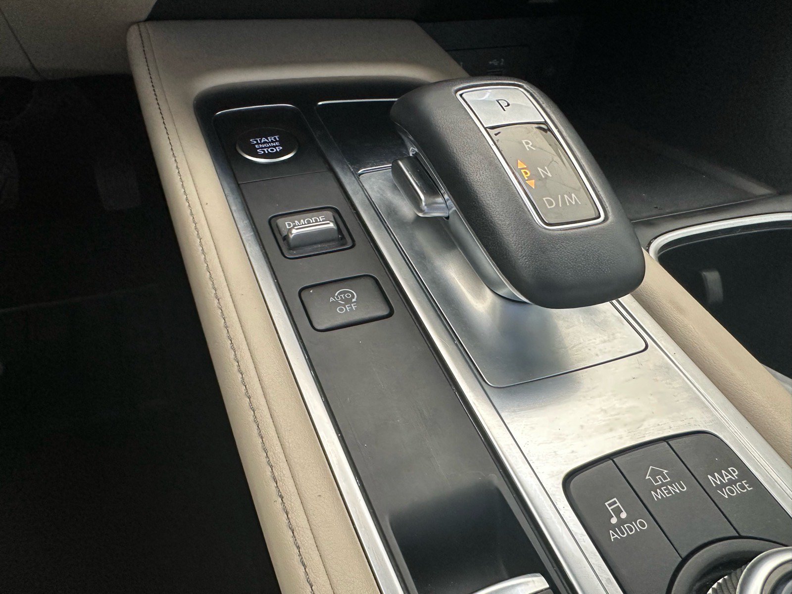 Used 2023 INFINITI QX60 Luxe w/ Cargo Package FWD image 35