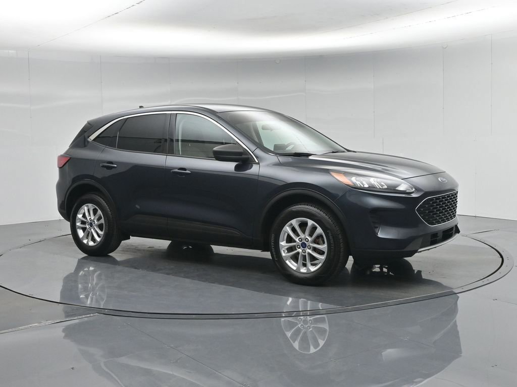 Certified 2022 Ford Escape SE w/ Cold Weather Package AWD/4WD video 2