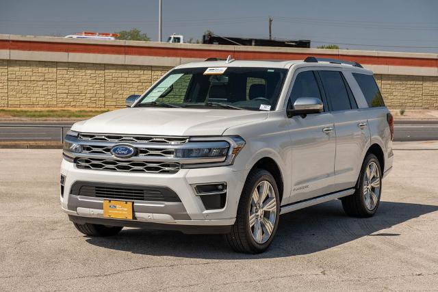 Certified 2024 Ford Expedition Platinum RWD image 4