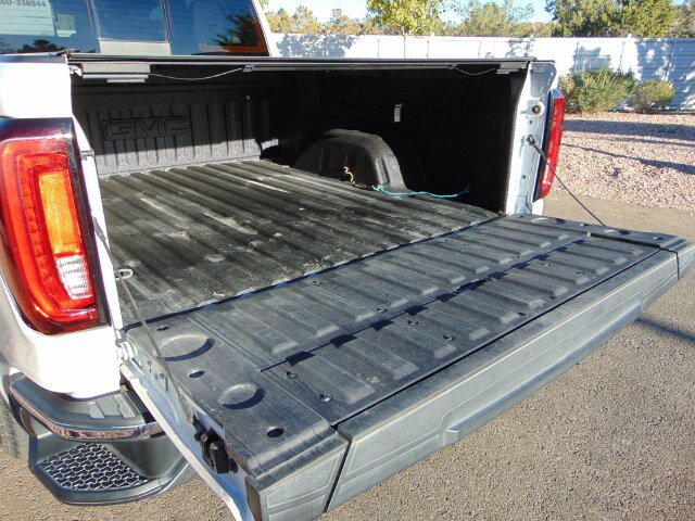 Used 2024 GMC Sierra 1500 SLT AWD/4WD image 25